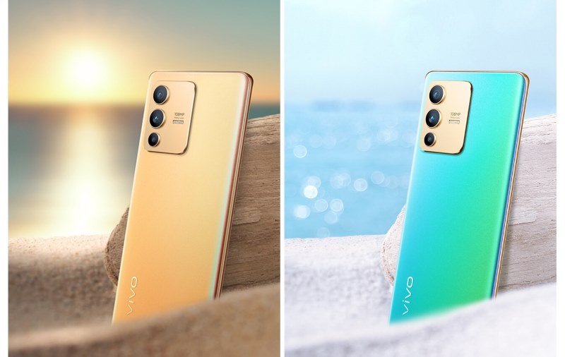 Vivo V23 Pro 5G Sunshine Gold color changing