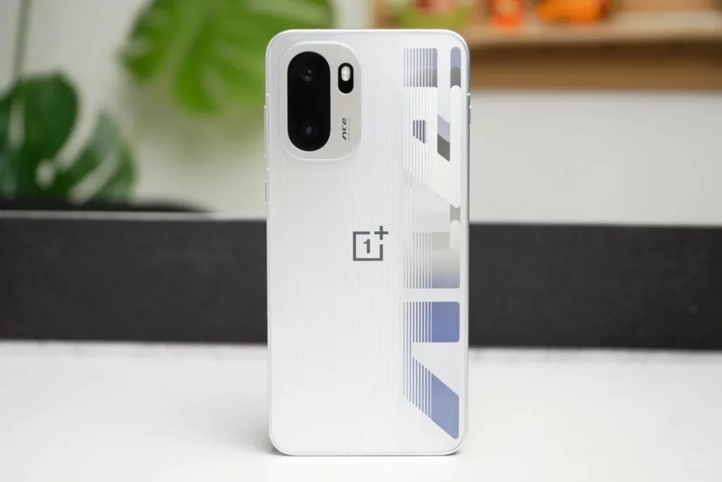 OnePlus Ace 6T Siap Jadi Ponsel Pertama dengan Snapdragon 8 Gen 5 OnePlus Ace 6T Siap Jadi Ponsel Pertama dengan Snapdragon 8 Gen 5